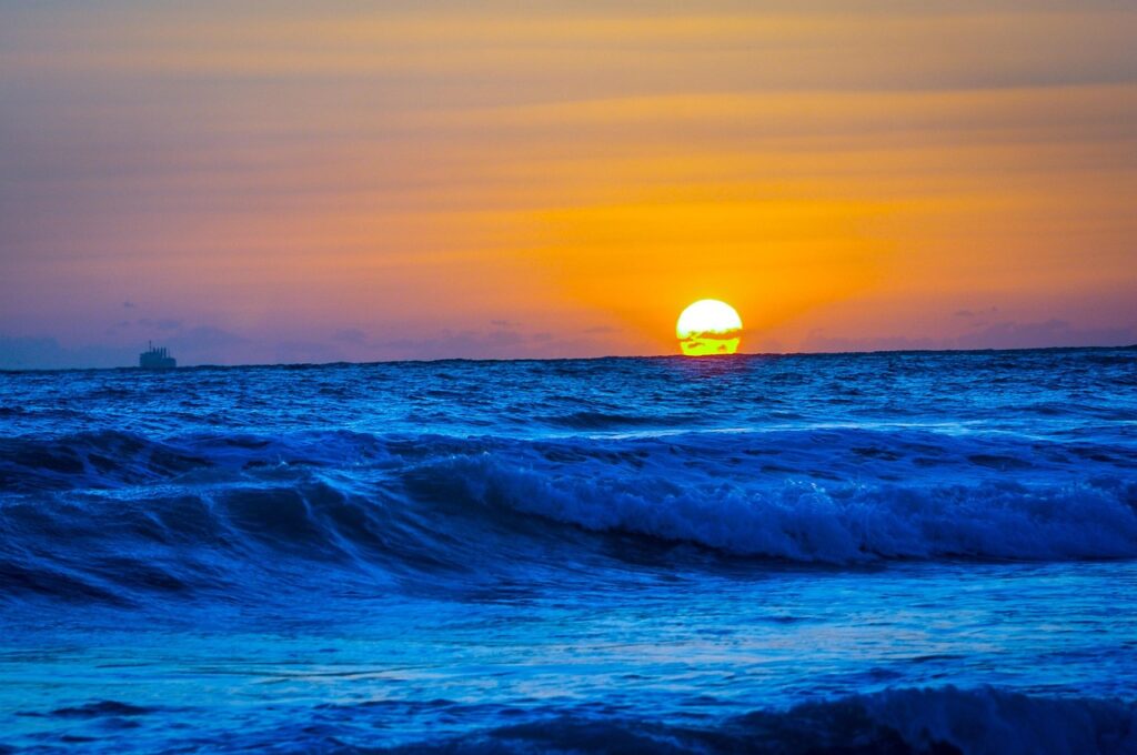 sunset, ocean, sea, waves, nature, ship, horizon, foam, coast, shore, iran-5601386.jpg