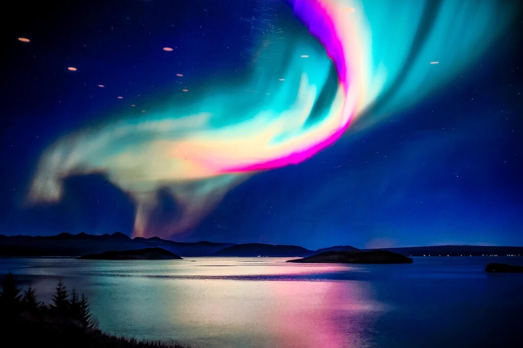 iceland, will o ' the wisp, reykjavik, northern lights, spectacular, night, dark, reykjavik, reykjavik, reykjavik, reykjavik, reykjavik-3800913.jpg
