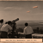Illustration of three men at a battery commander’s telescope on Great Blue Hill watching two flat orange objects wobble upward, April 24, 1952